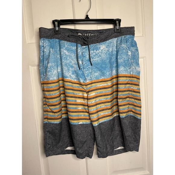 Freeworld Board Shorts Size 36 - Picture 2 of 5